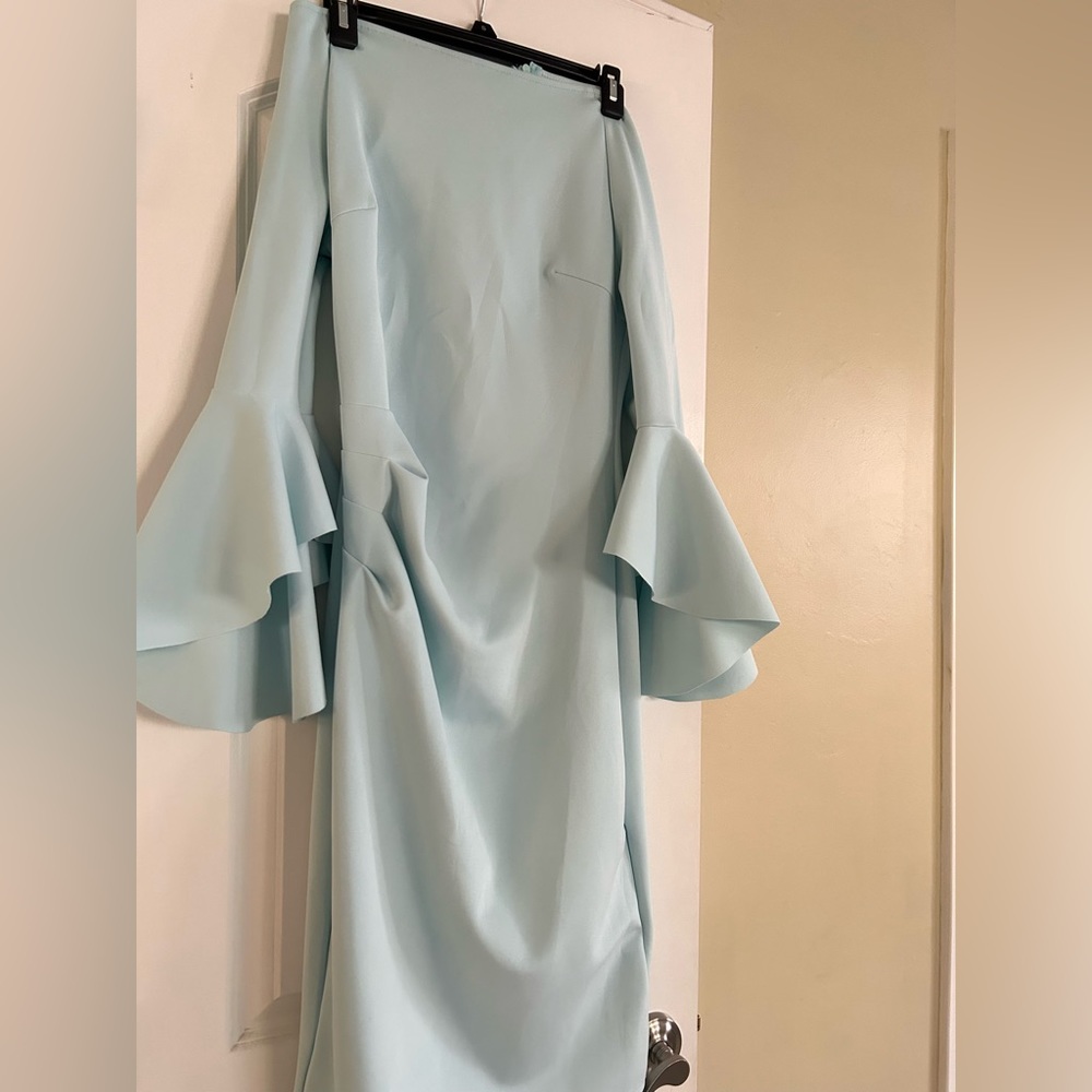 Women’s Blue Bell Sleeve Midi Dress